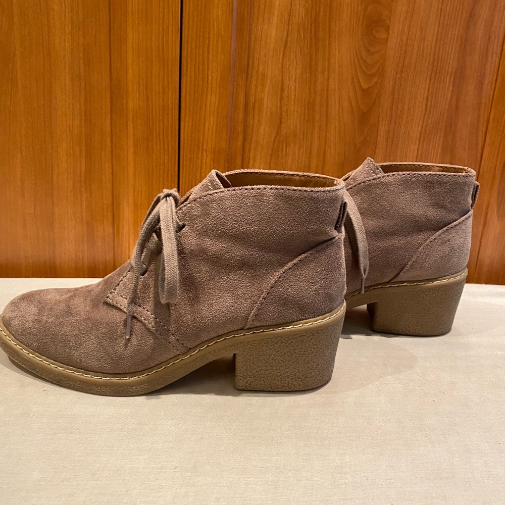 Universal Thread Suede Lace Up Booties